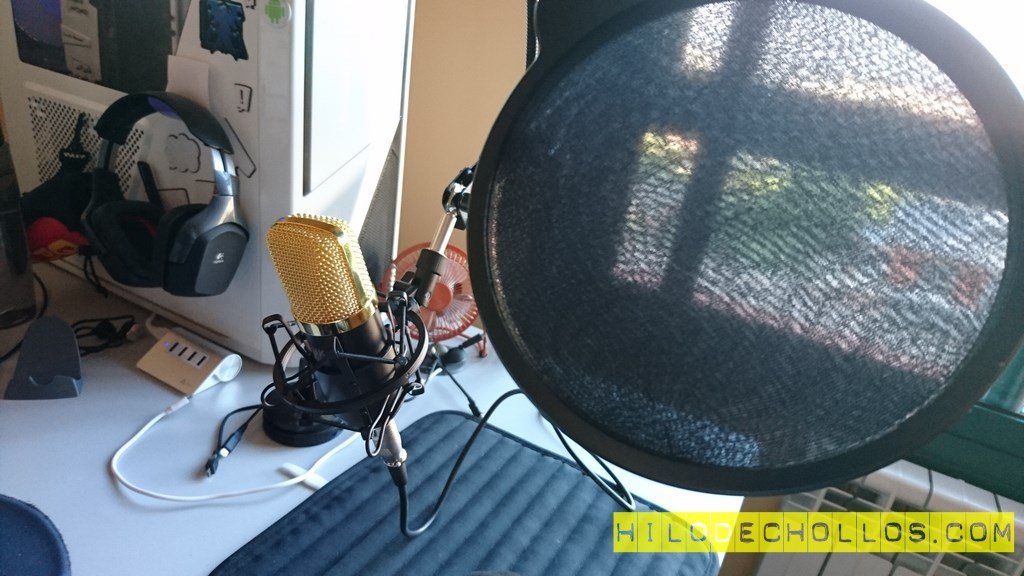 micrófono profesional aukey