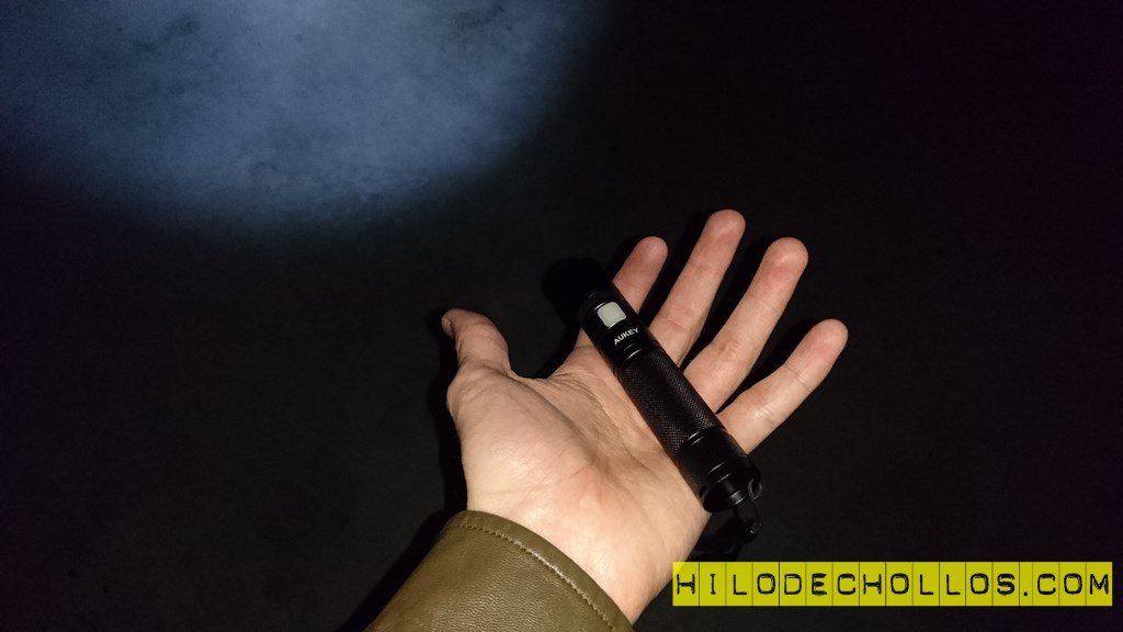 linterna led 200 metros